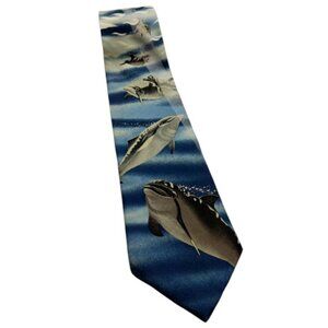417 Van Heusen Family Affair Dolphin Mammal Ocean Marine Life 100% Silk Necktie